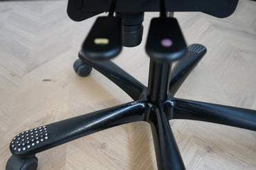 HÅG H04 Credo kontorstol i sort stof – ergonomisk kontorstol