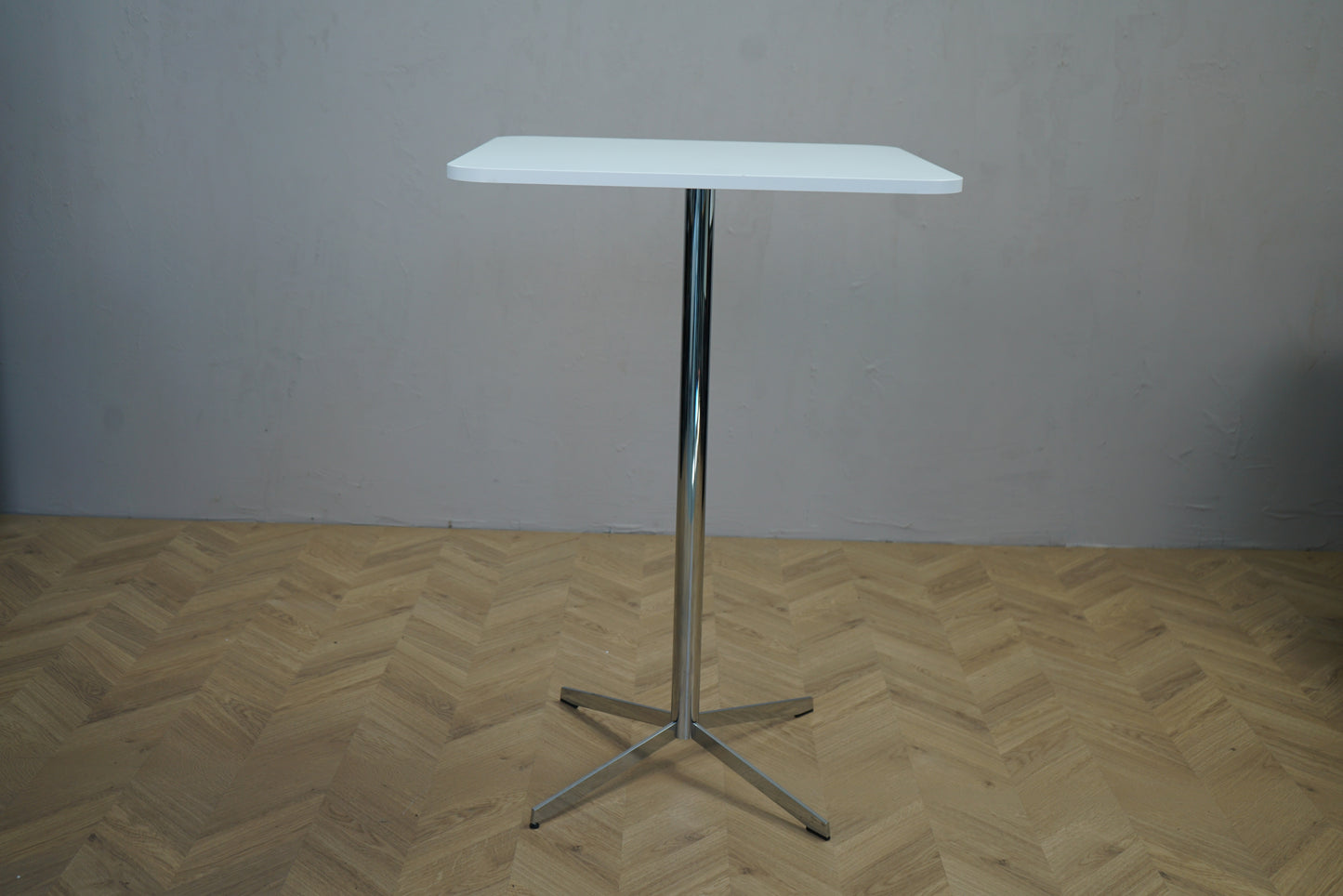 Arper Fred cafébord / højbord – Hvid MDF 70x70