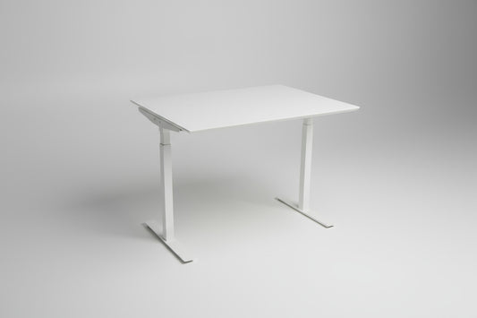 Dencon hæve-sænkebord i hvid set forfra – 100x80 cm skrivebord i ny stand