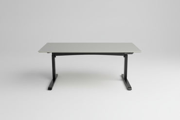 Frontvisning af Duba B8 hæve-sænkebord 160x80 cm i lysegrå linoleum med Linak-motor og kabelbakke