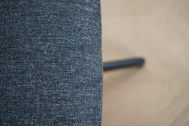 IKEA LÅNGFJÄLL konferencestol mørkegrå – detalje af polstring og ryg