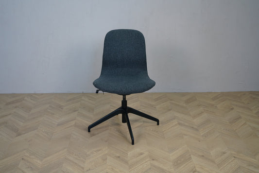 IKEA LÅNGFJÄLL konferencestol i mørkegrå – frontvisning