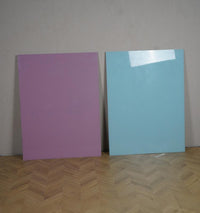 Litex glas whiteboard 120x80 set forfra i lilla og blå – moderne tavle til vægophæng