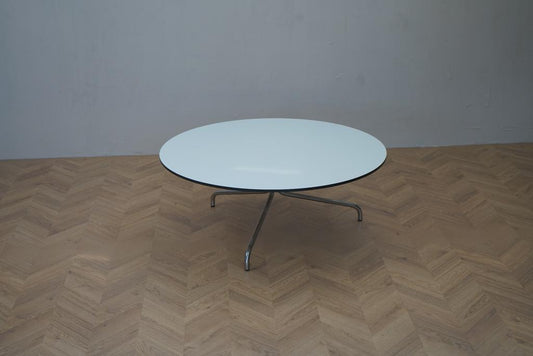 Offect sofabord i hvid med krom stel, diameter 100 cm, set forfra – elegant og minimalistisk loungebord.