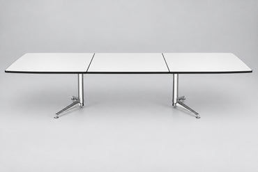 Paustian Spinal spisebord i sort 220x110 cm set forfra med udtræk, hvor bordpladen deler sig – smart og funktionelt design.