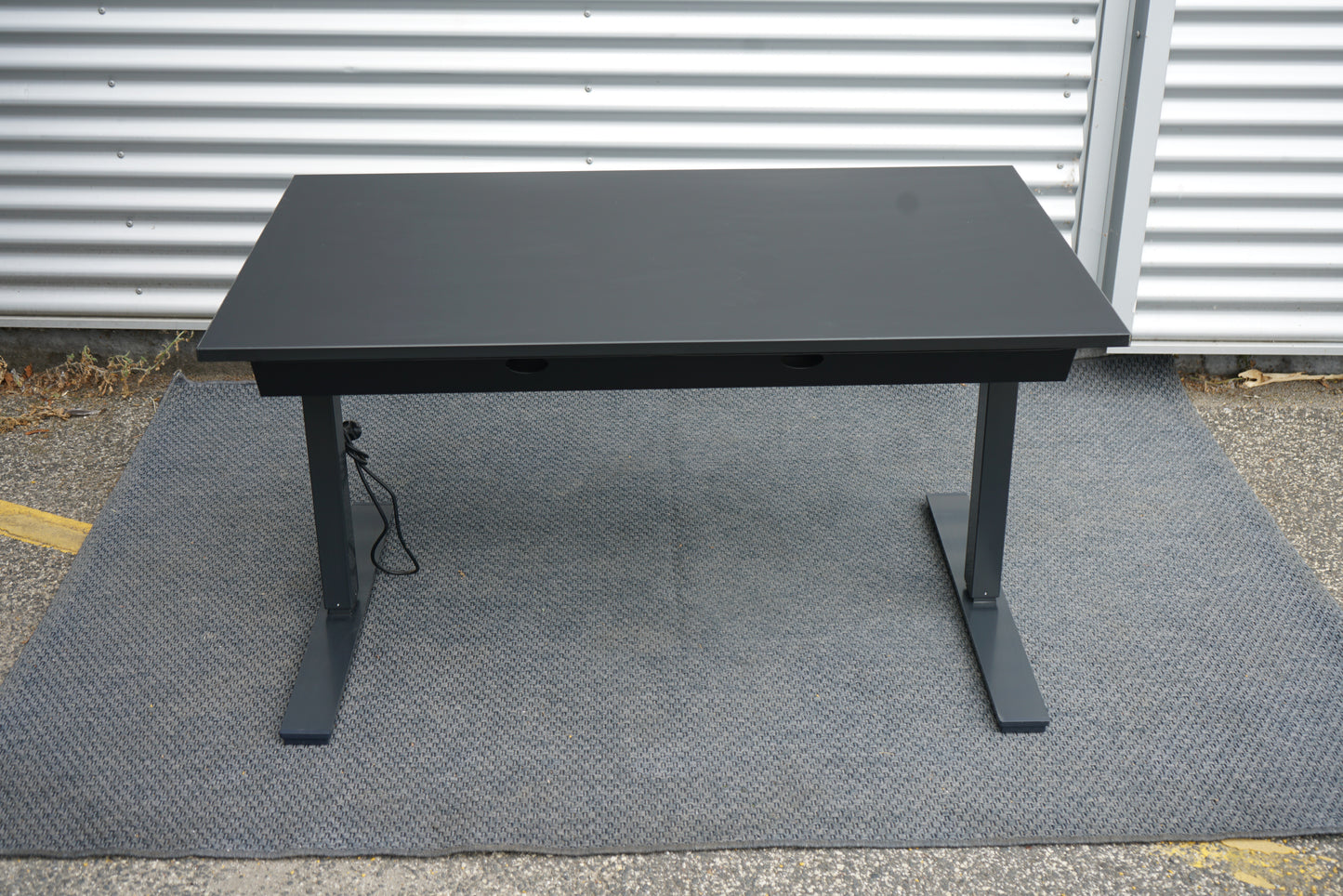 Scanoffice hæve-sænkebord 120x80 cm i sort Soft Nano laminat set bagfra – stilrent ergonomisk kontorbord