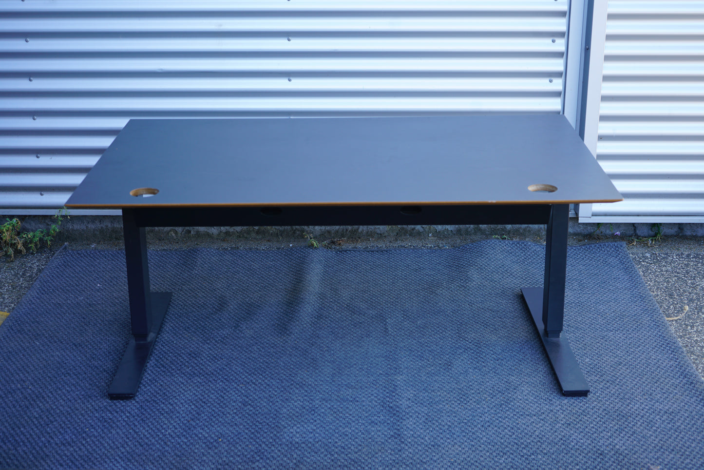Scanoffice Hæve-sænkebord 160x80 – Sort linoleum bagfra