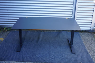Scanoffice Hæve-sænkebord 160x80 – Sort linoleum front