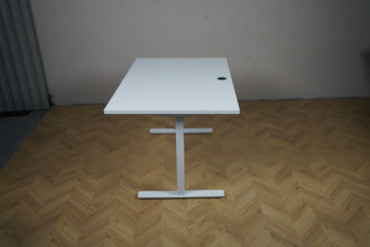 Sweds hæve-sænkebord 140x80 cm med hvid laminatplade og stel – set fra siden