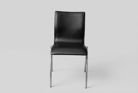 Zeta konferencestol i sort læder med metalben, elegant mødestol til kontor og konferencerum set forfra.