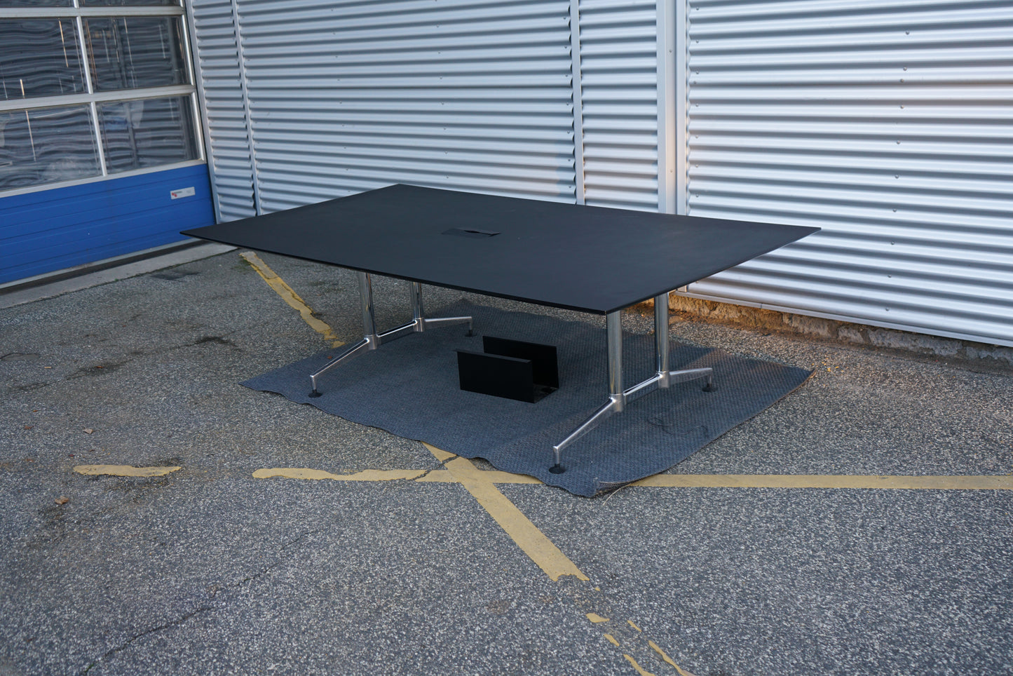 Eames Segmented konferencebord – Charles Eames – Sort 260x140