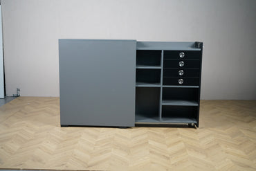 Cube Design venstrevendt udtræksreol trukket ud set fra siden