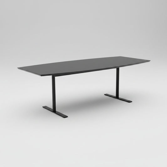 Dencon Delta mødebord 240x120 cm med sort linoleum, affaset kant og sort stel set skråt