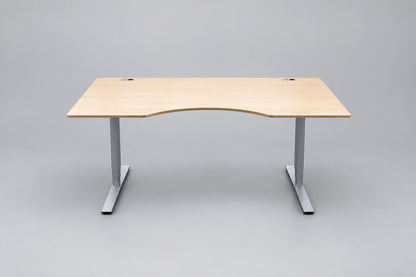 Dencon ergonomisk hæve-sænkebord 180x100 cm med ahornfinér, mavebue og gråt LINAK stel – set forfra