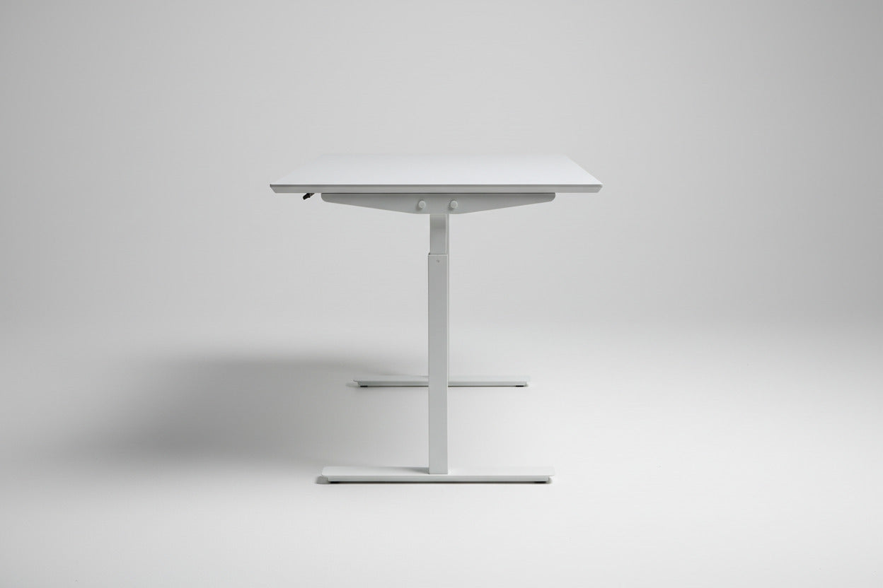 Dencon hæve-sænkebord hvid – kompakt skrivebord 100x80 cm i flot stand