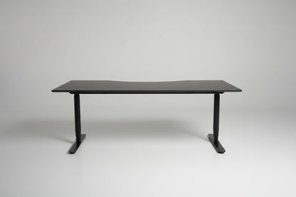Sort Dencon hæve-sænkebord med mavebue – 200x100 cm skrivebord