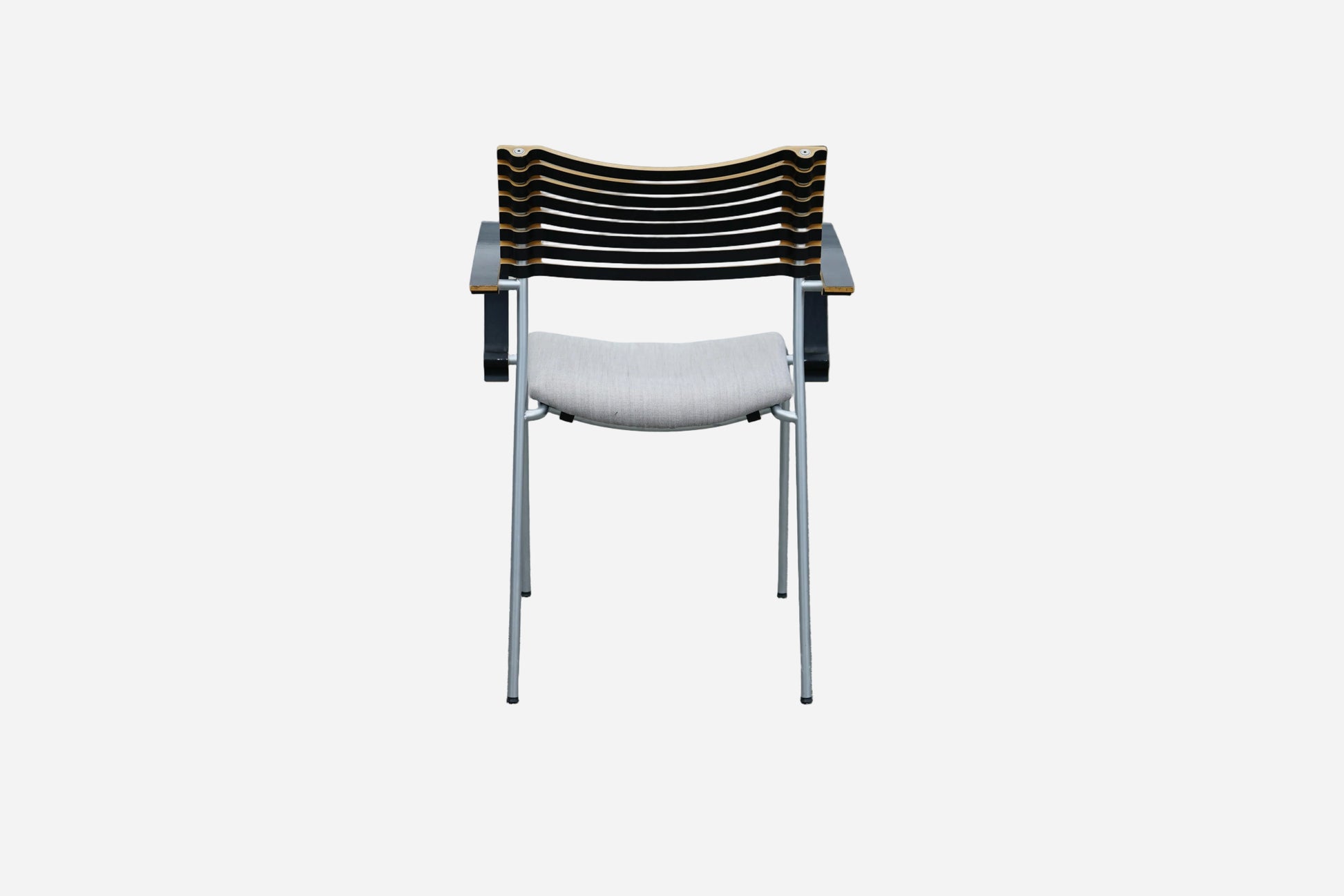 Duba B8 Runner konferencestol designet af Kasper Salto med sort ryg set bagfra