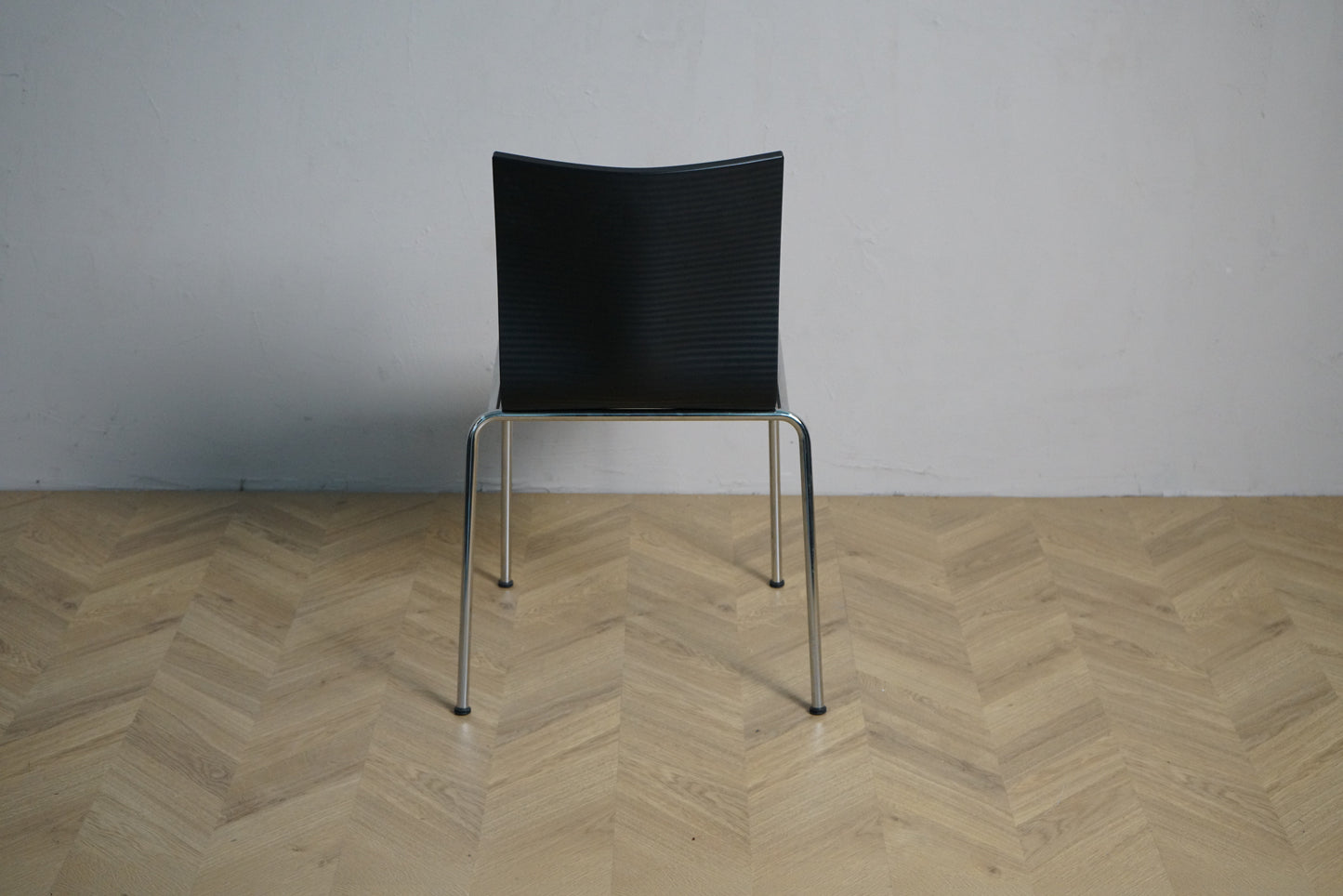 Engelbrechts Chairik sort konferencestol set bagfra med krom stel