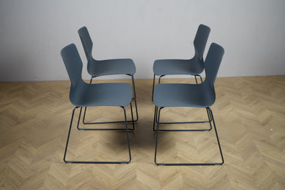 Four Design Four Sure 44 mørkegrå mødestol – sideprofil med sledeben