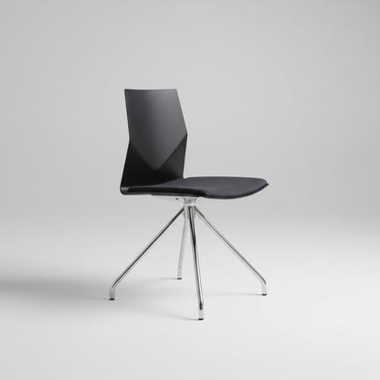 Four Design FourCast2 One sort polstret mødestol med krom drejestel set skråt