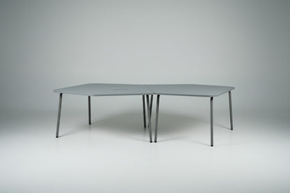 Four Design konferencebord i grå laminat 280x128 cm med gråt stel set forfra