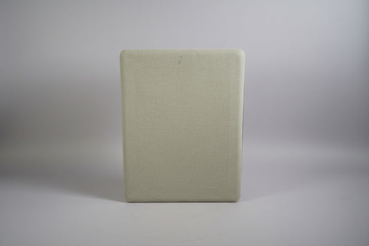 Götessons sideskærm til skrivebord 90x65 cm i sand set forfra