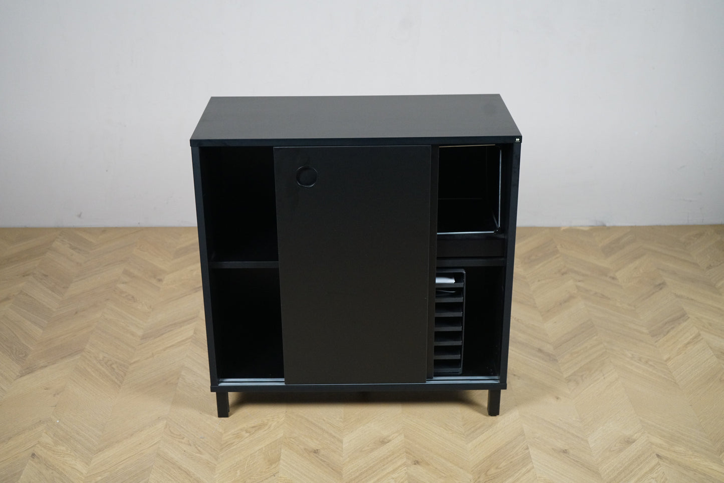 Holmris kontorskab reol med begge skydedøre åbne – sort, 80x40x82 cm