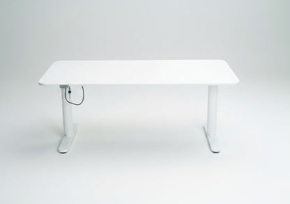 IKEA Bekant hæve-sænkebord i hvid 160x80 cm set i skrå vinkel til kontor og hjemmearbejde