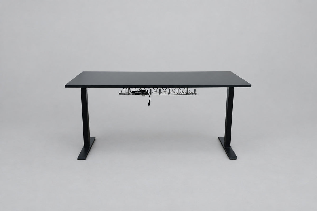 IKEA hæve-sænkebord 160x80 cm med sort stel og praktisk kabelbakke – set bagfra