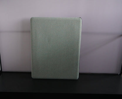 Kinnarps sideskærm til skrivebord 80x65 cm i turkish/grå set forfra