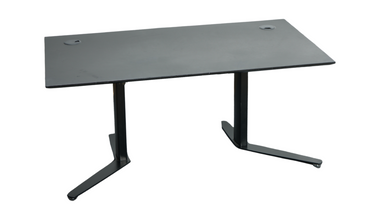 Elegant matsort Linak hæve-sænkebord 140x80 cm med robust stel set fra skrå vinkel