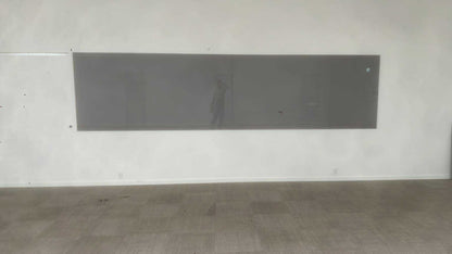 Lintex Chat Board glastavle 200x120 cm mørkegrå set forfra monteret på væg