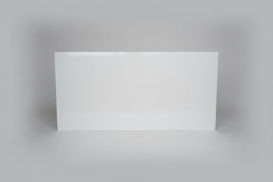 Lintex hvidt magnetisk whiteboard med beslag set forfra