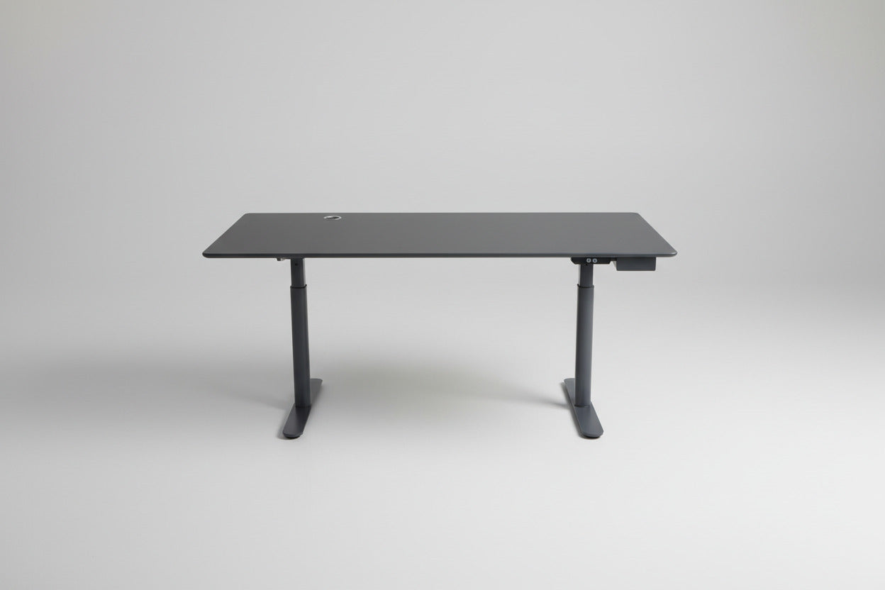 Montana skrivebord fra front