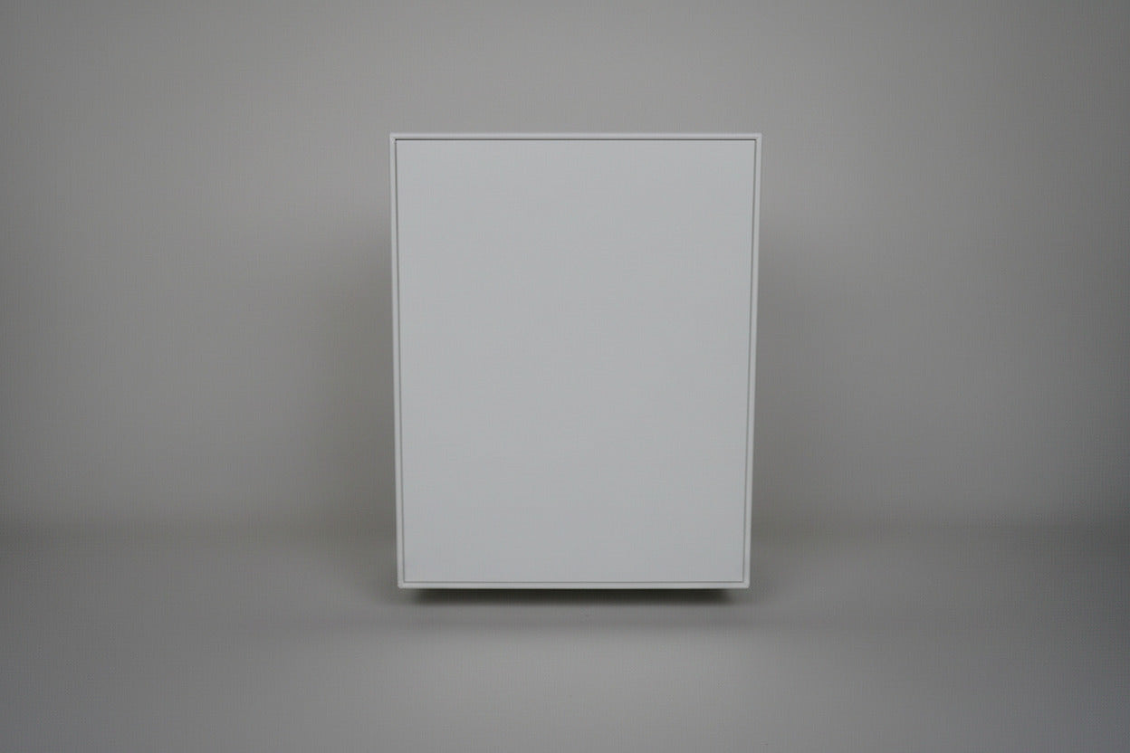 Montana reol set bagfra med 6 rum og synlige brugsspor