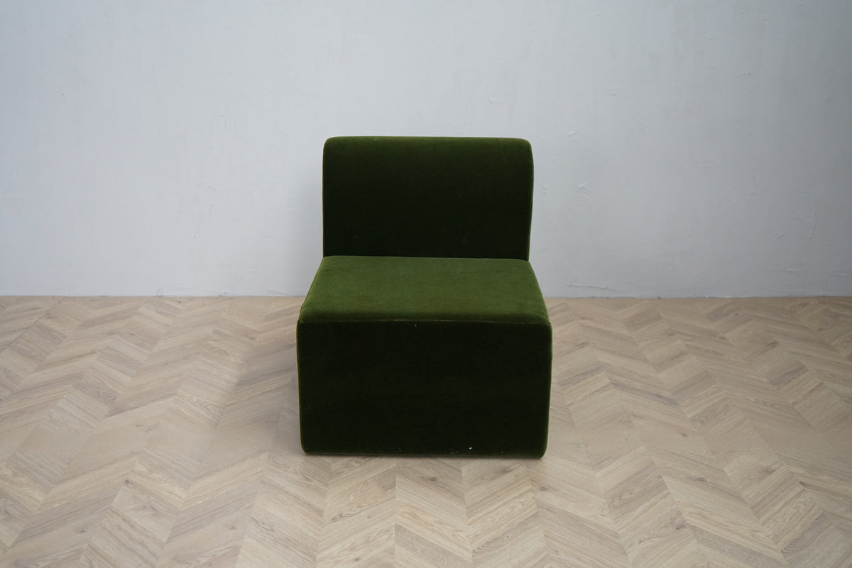 Paustian 1-personers sofa i grøn velour og dansk design set forfra