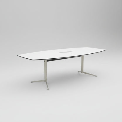 Paustian Spinal mødebord 240x110 cm med hvid laminatplade og stel i børstet stål set skråt