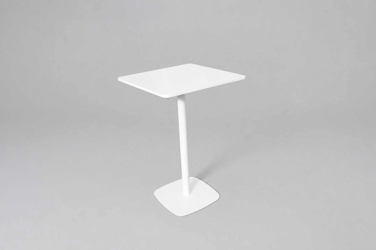 Pedrali Stylus højbord og barbord 70x70 cm med hvid bordplade – skrå vinkel