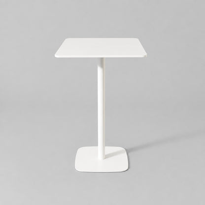 Pedrali Stylus ståbord 70x70 cm H105 med hvid bordplade og afrundede hjørner – set forfra