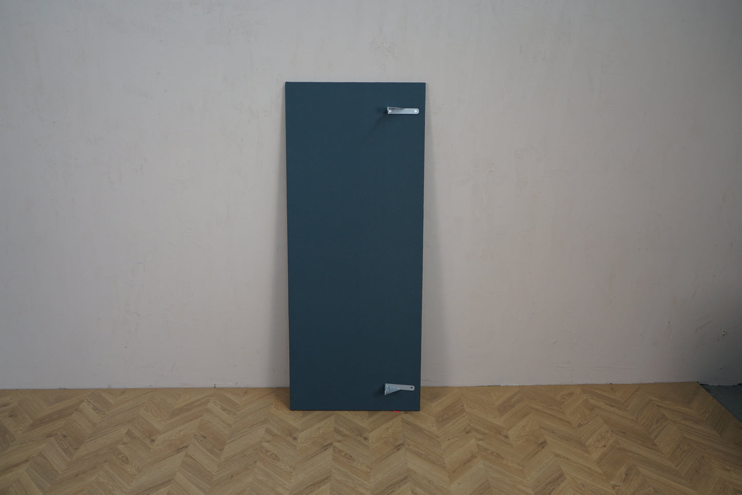 Scan Sørlie bordskærm 160x60 cm mørkeblå – bagside med monteringsbeslag