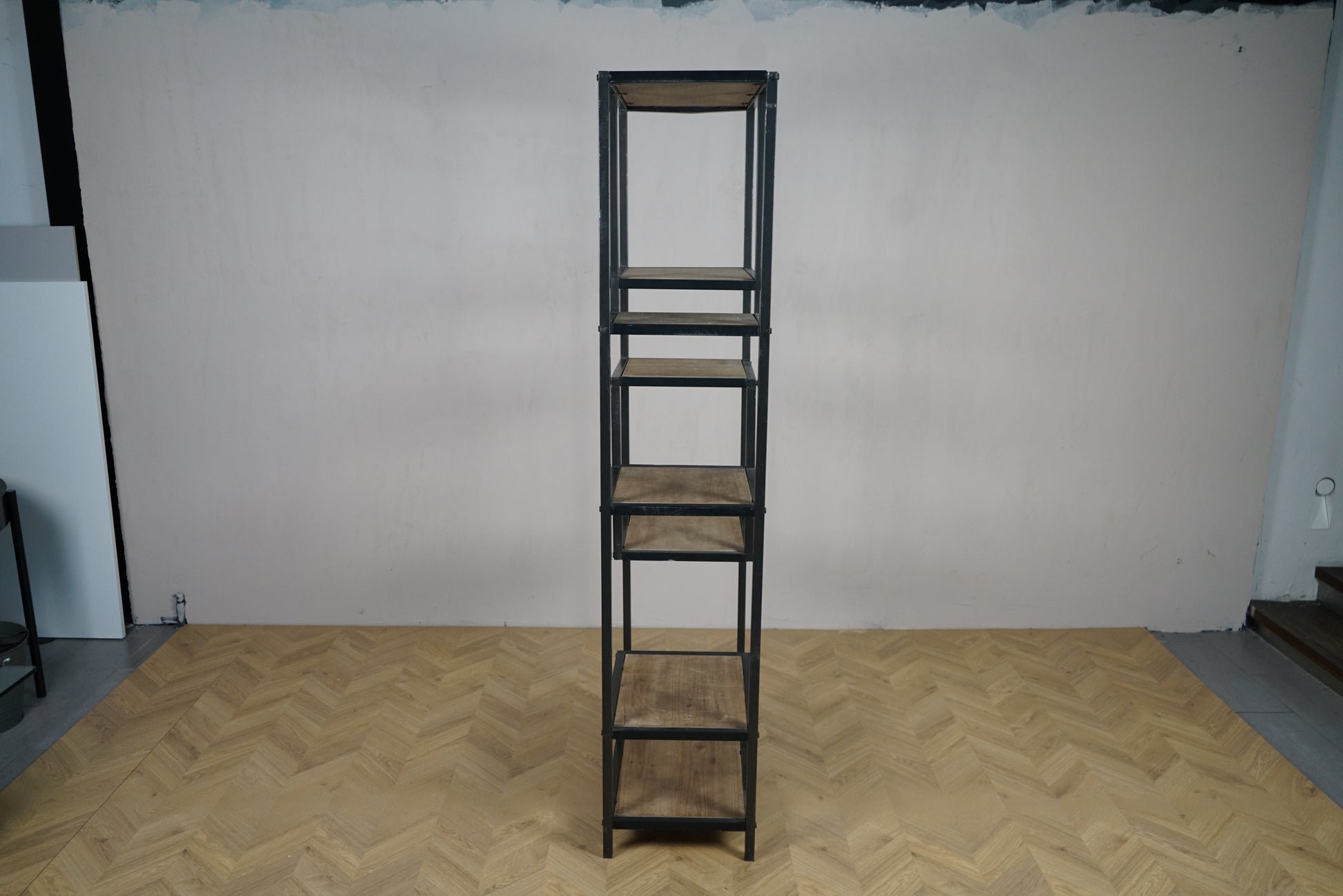 Seaford reol 80x40x200 cm – sidebillede af metalramme og træhylder