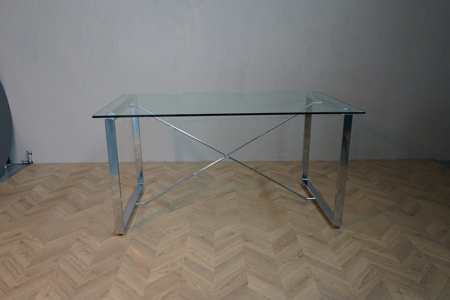Glas sofabord med krom stel 150x90 cm set forfra