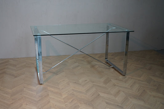 Sofabord i glas 150x90 cm med krom stel set skråt