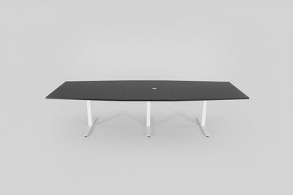 Elegant sort tøndeformet konferencebord med laminatbordplade og hvidt stel – frontvisning