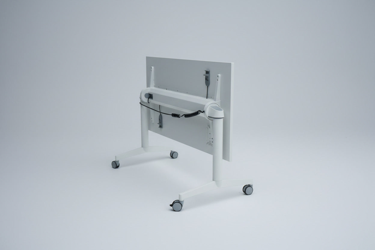 Steelcase klapbord på hjul i hvid laminat set bagfra klappet