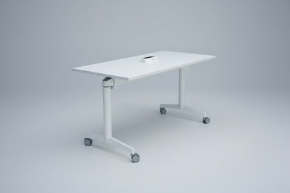 Steelcase klapbord på hjul i hvid laminat set fra skrå vinkel