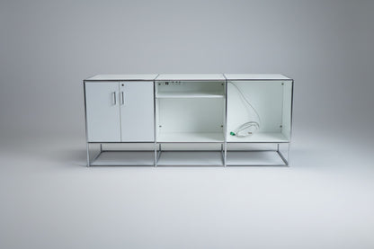 USM Haller hvid reol 228x100 cm – set forfra