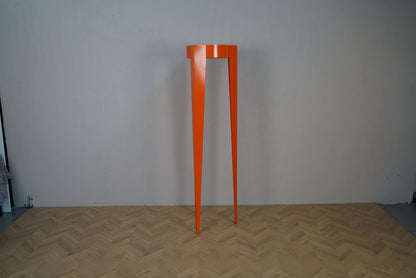 Detalje af Van Esch Chase G med indvendige tøjkroge og stål konstruktion
